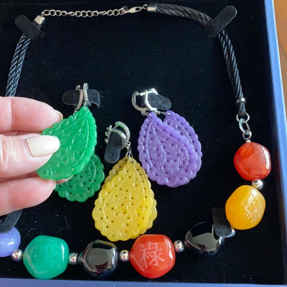 Rhodonite Crystal Necklace 3 Earrings - Picture 2 of 13